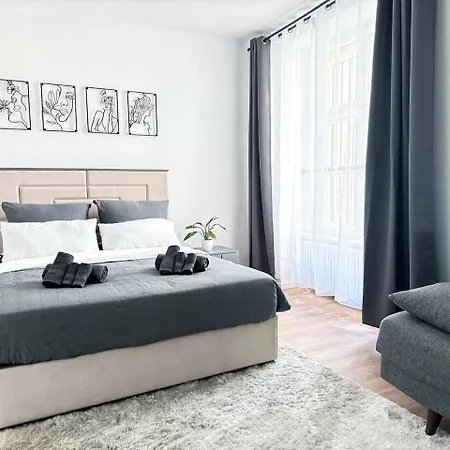 Apartment I Stylish Private In The Heart Of Berlin-kreuzberg!
